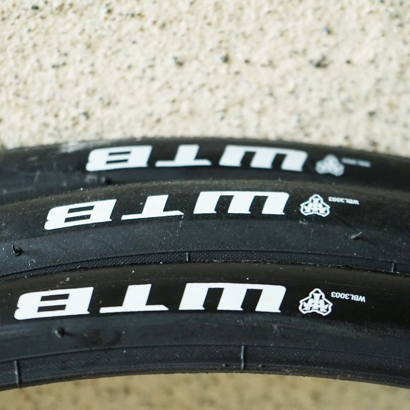 Pneumatico per bici da corsa a - Cycling High Gear recensione e prezzo