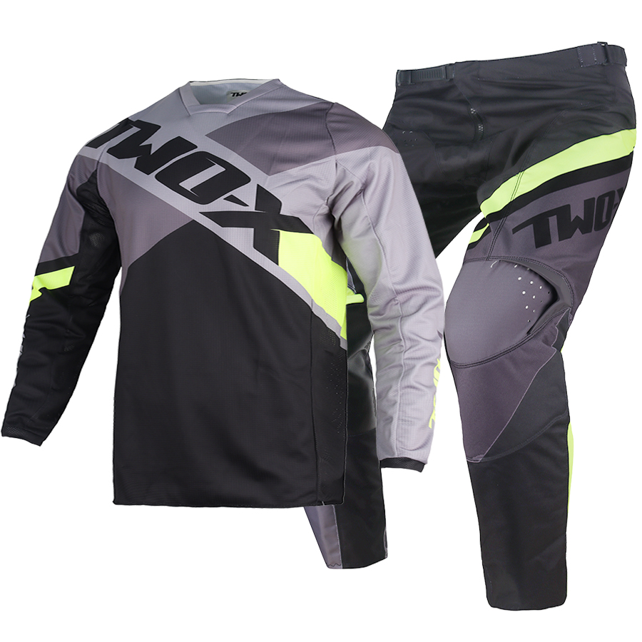 Set Completo di Abbigliamento  - Cycling Gear Girls recensione e prezzo